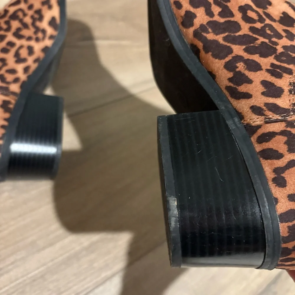 A new‎ day Ellie Leopard Print Chelsea Boots black Brown size 9